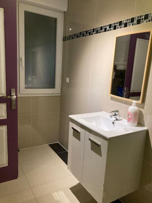 Superbe Appartement Parking Gratuit 2 Aulnay-sous-Bois Eksteriør billede